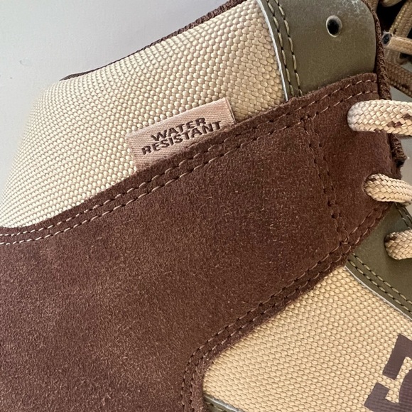 DC Men's Manteca 4 Hi WR High-Top Shoes in Dark Chocolate/Military, size 12 - Picture 9 of 15